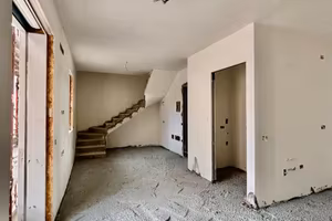 Nuovo trivano con terrazza e posto auto