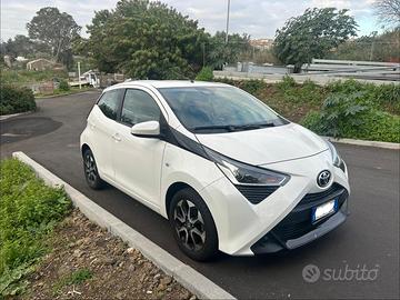 Toyota Aygo Connect 1.0 VVT-I 72 CV X-Clusiv MMT