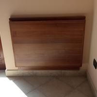 Moderna scrivania in legno salvaspazio