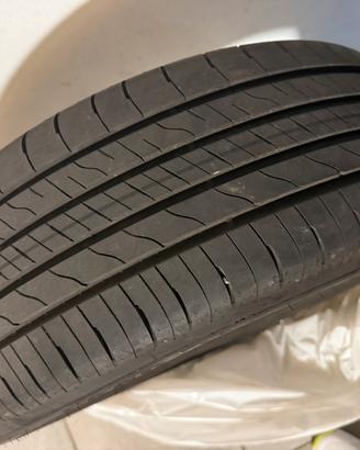 Gomme estive 215/55/18 good year per Jeep Avenger
