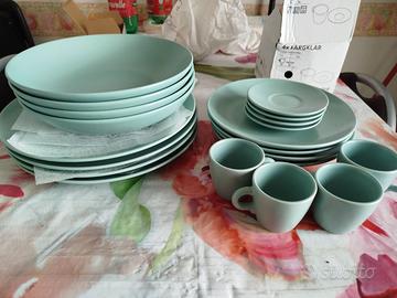 lotto piatti+tazzine ikea