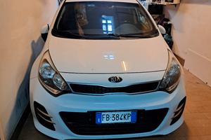 Kia. Rio 1,4 diesel 16 valvole
