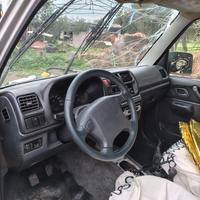 Interni Suzuki Jimny.