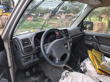 Interni Suzuki Jimny.