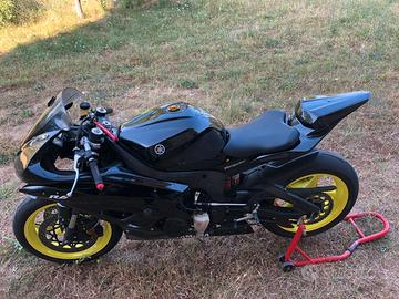 Yamaha r6