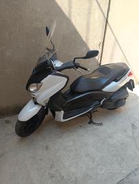 Yamaha X-Max 250 - 2011