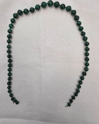 collana di malachite verde senza fermaglio