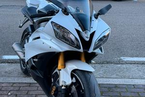 Yamaha r6