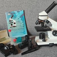 Microscopio biologico professionale