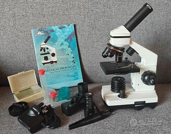 Microscopio biologico professionale