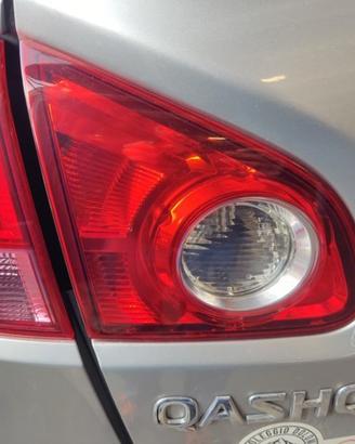Fanale post sx int NISSAN QASHQAI del 2009