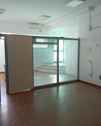 Locale commerciale ristrutturato
