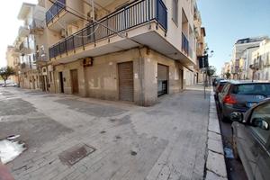 C1 locale commerciale