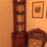 angoliera e mobile a parete