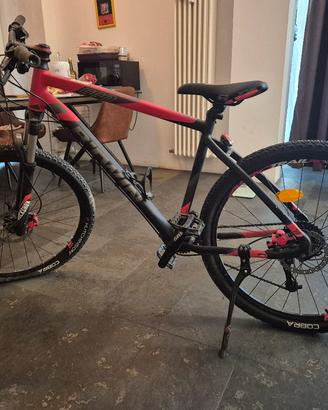 mountain bike decathlon RockRider 560