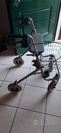 Deambulatore Rollator
