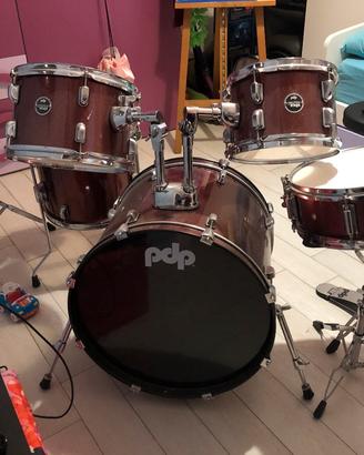 PDP by DW CENTERstage 20'' Ruby Red Sparkle Set Ba