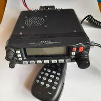 Ricetrasmittente yaesu uhf-vhf