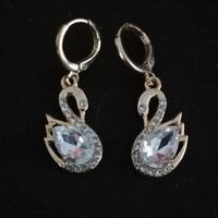 Orecchini simil Swan