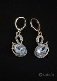 Orecchini simil Swan