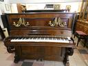 pianoforte-gaveau-d-epoca-in-noce-con-candelabri