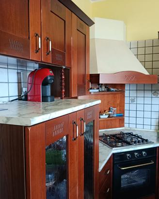 Cucina in legno massello
