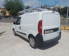 Fiat Doblo x elettricisti o idraulici !