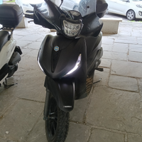 Scooter Beverly 300