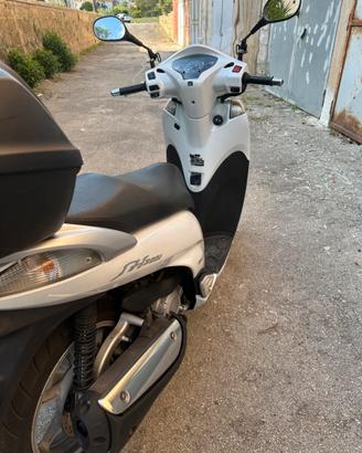Hinda sh 300