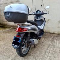 Piaggio Beverly 250