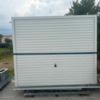 Portone basculate