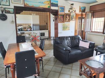 TAGLIO DI PO: Casa singola in campagna