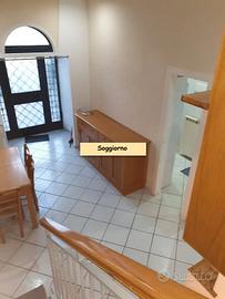 MONTE COMPATRI TRILOCALE ARREDATO Ben COLLEGATO