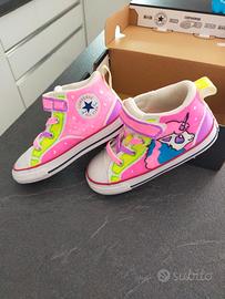 scarpe dipinte Pokemon cartoni