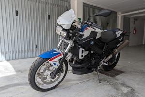 BMW F800R Chris Pfeiffer Edition – 13.600 km – Öhl