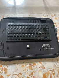 Tastiera wireless + Custodia Tablet Pininfarina