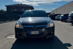 Opel astra 2010 benzina