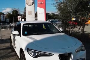 Alfa Romeo Stelvio 2.2 Turbodiesel 190 CV AT8 Q4 B