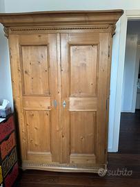Elegante armadio provenzale - 2 ante