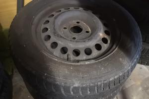 4 cerchi + gomme invernali 