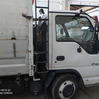 Isuzu con ribaltabile e sponde alte