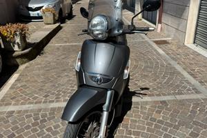 Aprilia Scarabeo 500 light
