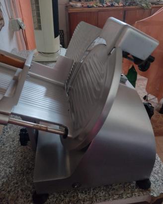 Affettatrice in acciaio inox