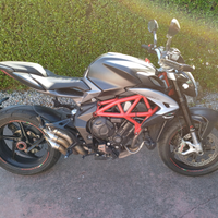 MV Agusta Brutale 800