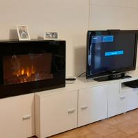 living moderno con camino elettrico 