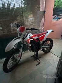 Moto  beta X trainer