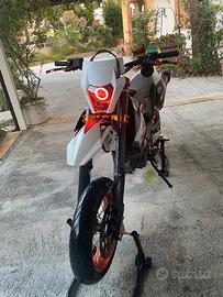KTM 690 