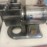 Grattuggia formaggio professionale fama