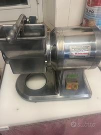 Grattuggia formaggio professionale fama