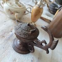 antica lampada ad olio epoca 800